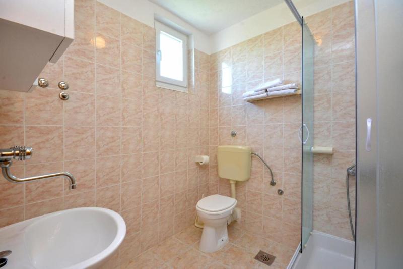 One-Bedroom Apartment with Terrace and Sea View image 2