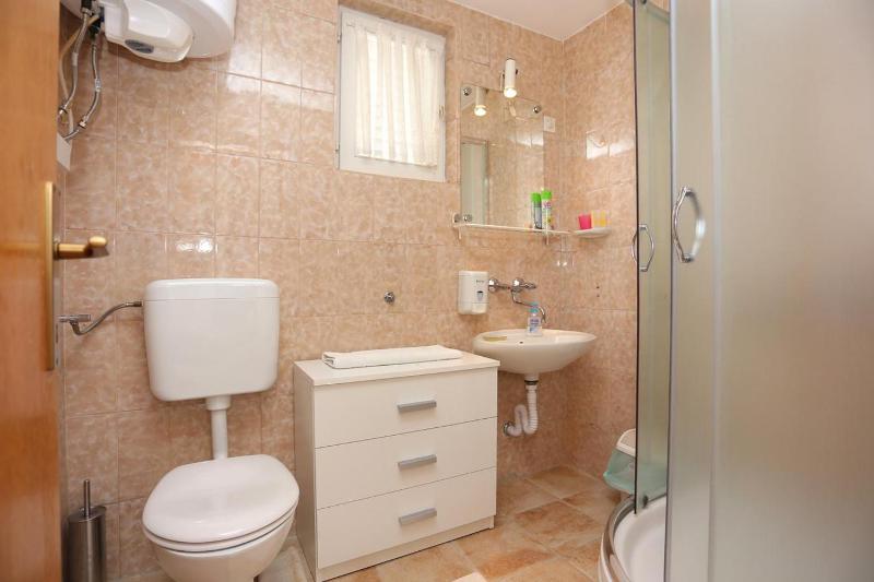 One-Bedroom Apartment with Terrace and Sea View image 2
