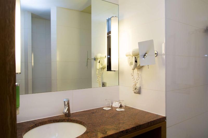 Deluxe Room image 1
