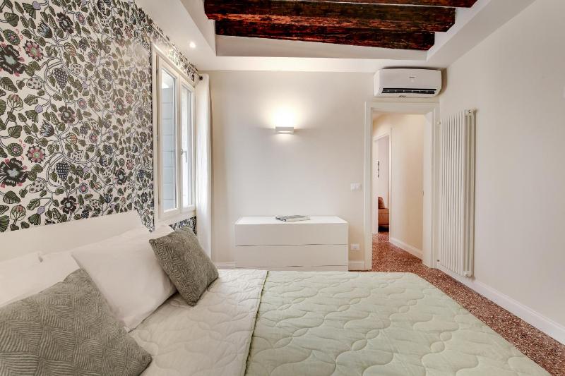 Rugabella Rialto Deluxe by Wonderful Italy - image 5