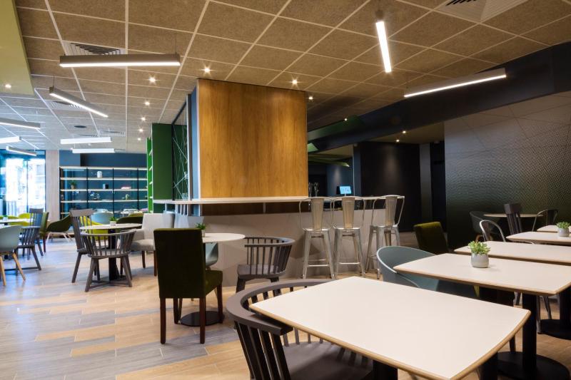 Campanile PRIME - Montpellier Centre St Roch - image 5