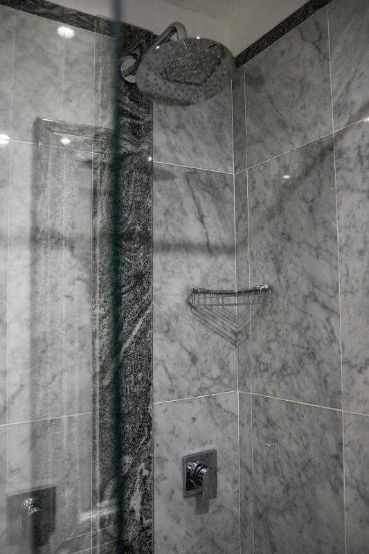 Triple Room with View image 3