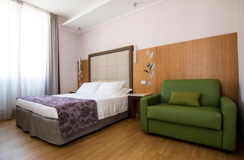 Triple Room with View image 4