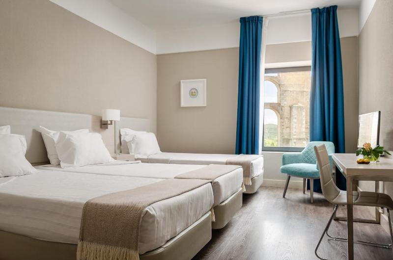 Triple Room image 4