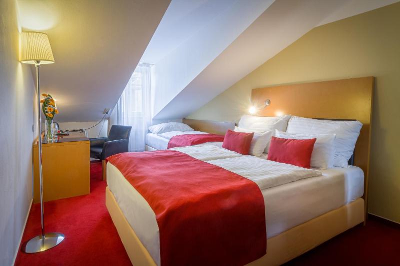 Theatrino Hotel - image 7