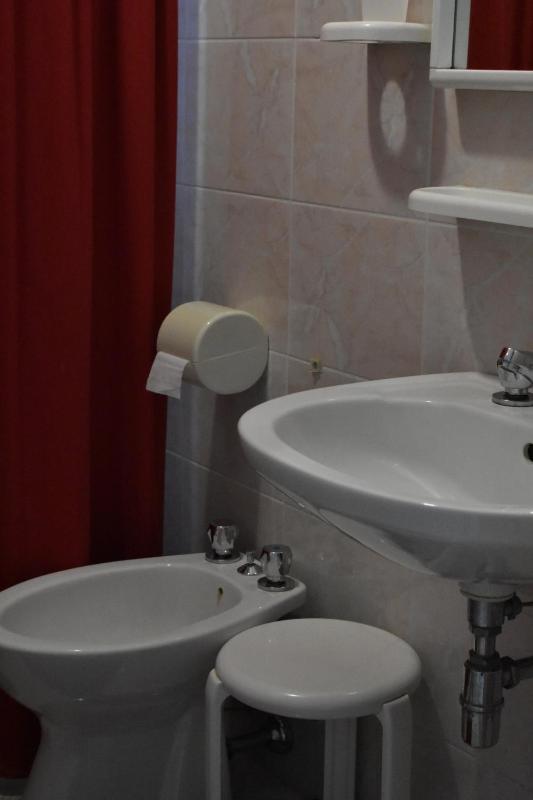 Triple Room image 3