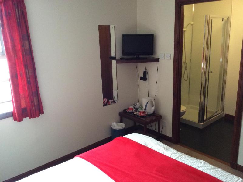 Double Room image 1