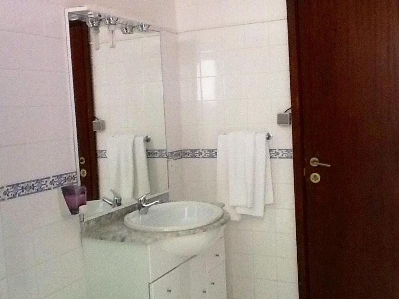 Triple Room image 3