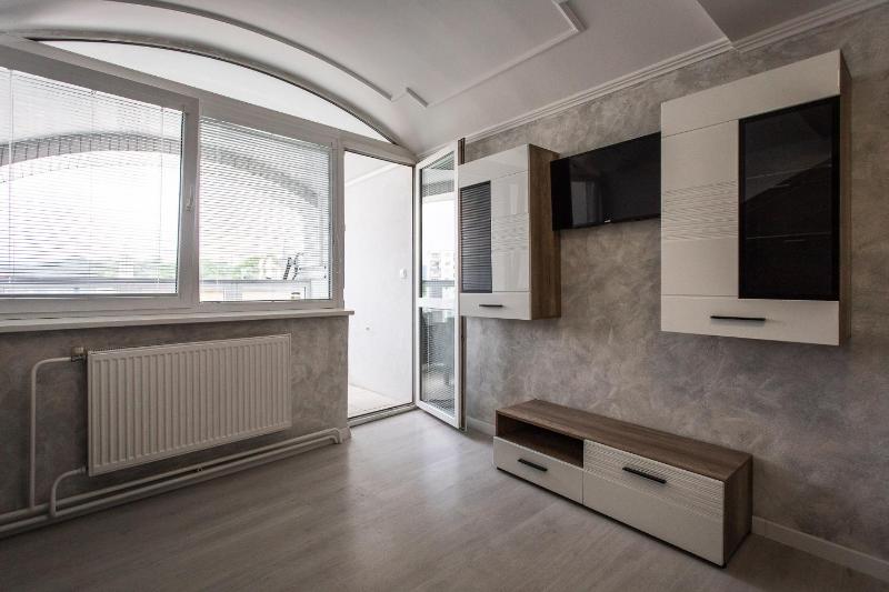 Family Room with Balcony image 4