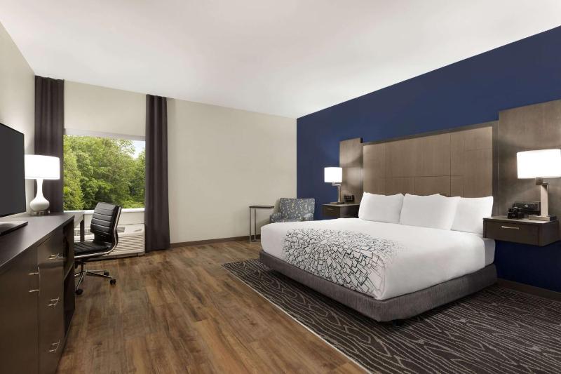 King Room - Accessible  image 1