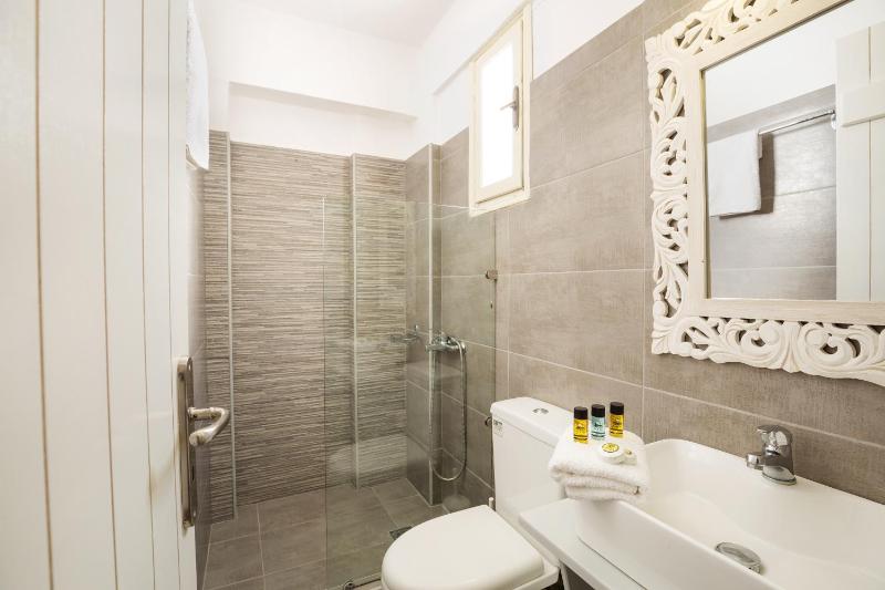 Double Room image 1
