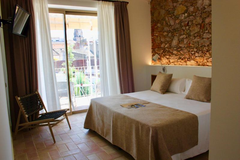 Superior Double or Twin Room with Terrace image 3