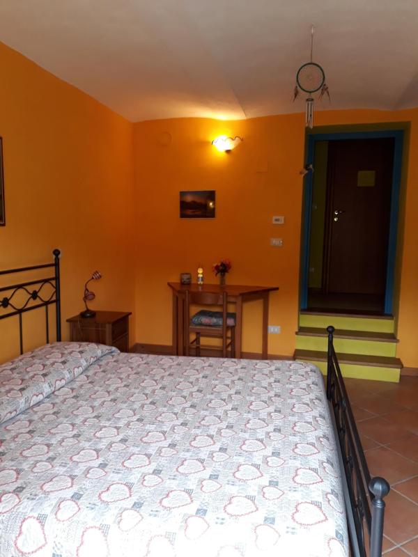Double Room image 3