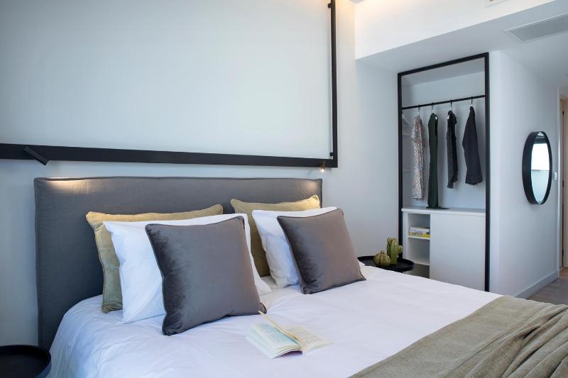 Suite with Sea View image 4