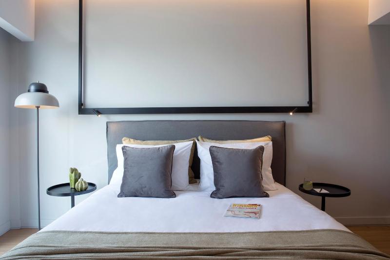 Suite with Sea View image 2