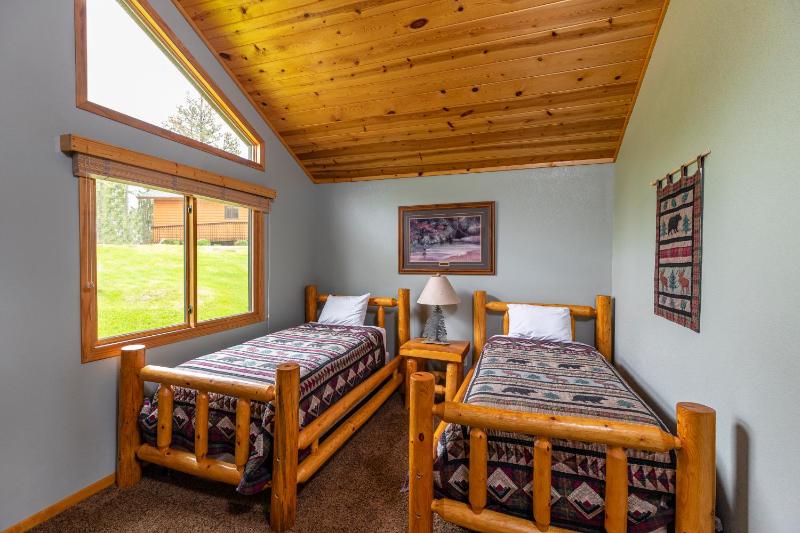 Executive Lodge with Spa Bath image 3