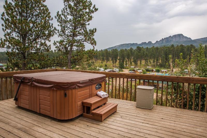 Executive Lodge with Spa Bath image 2