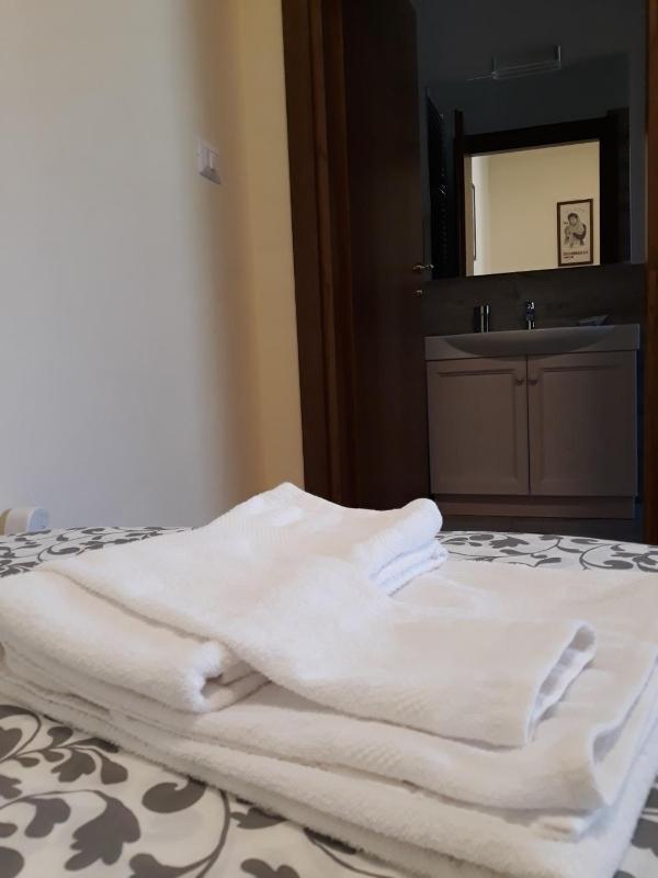 Double Room with Garden View image 4