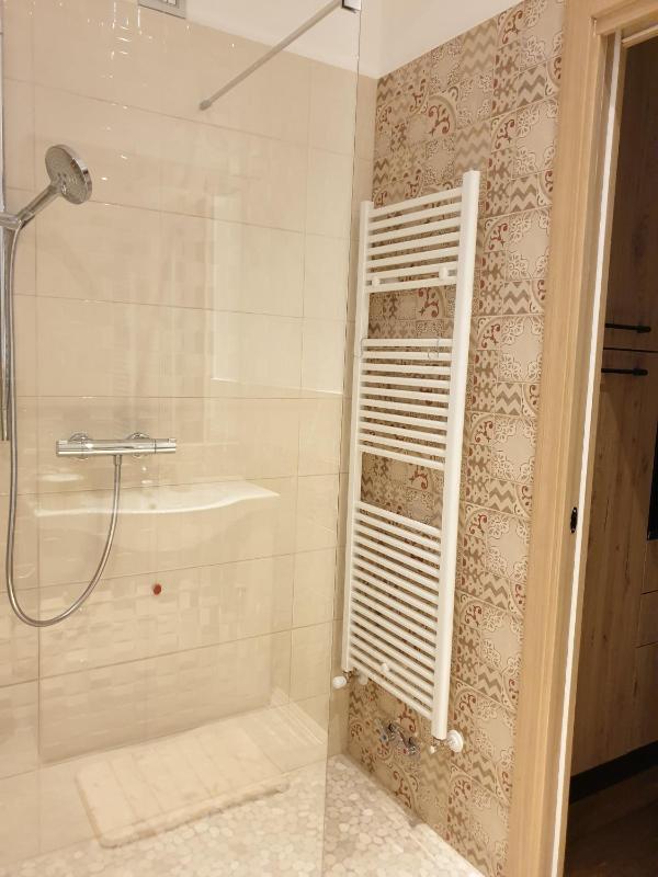 One-Bedroom Apartment image 3