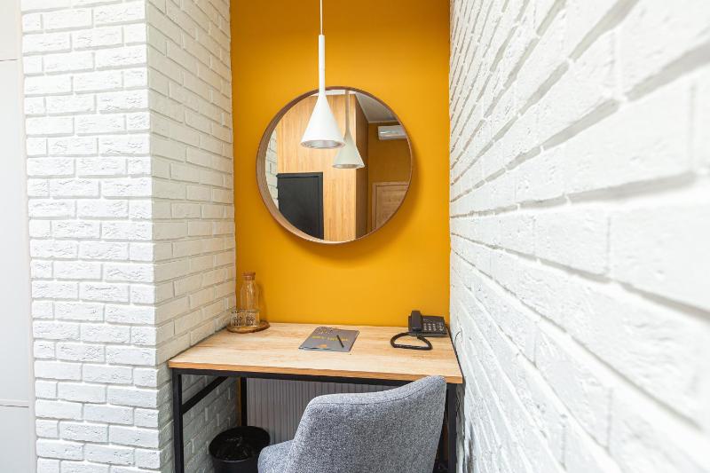 Small Double Room with Roof Window image 3