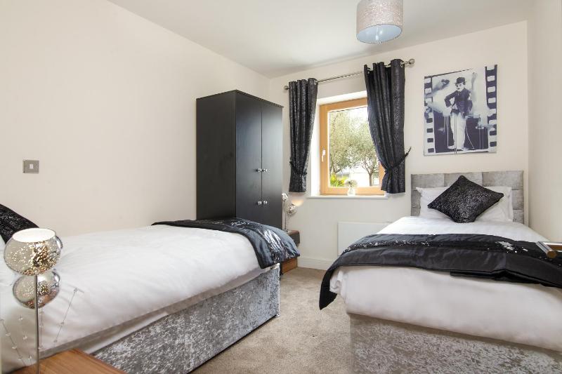 Apartment image 2