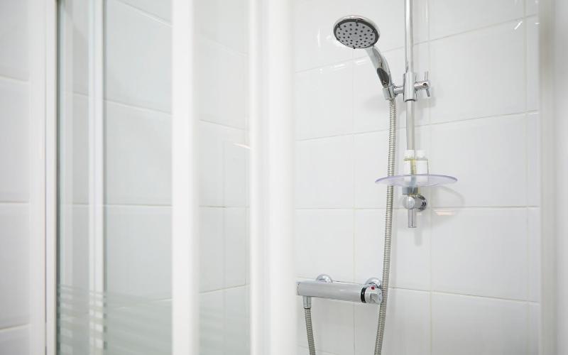 Classic Double Room image 2