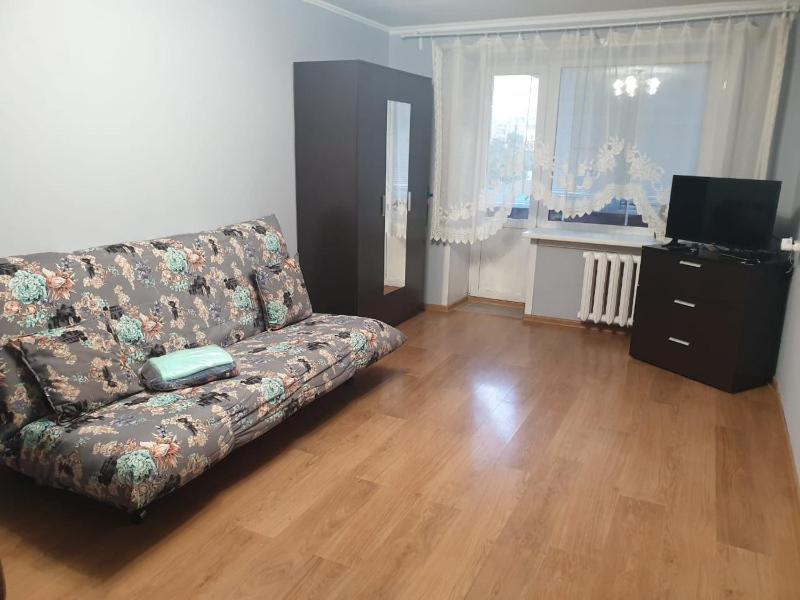 One-Bedroom Apartment image 2