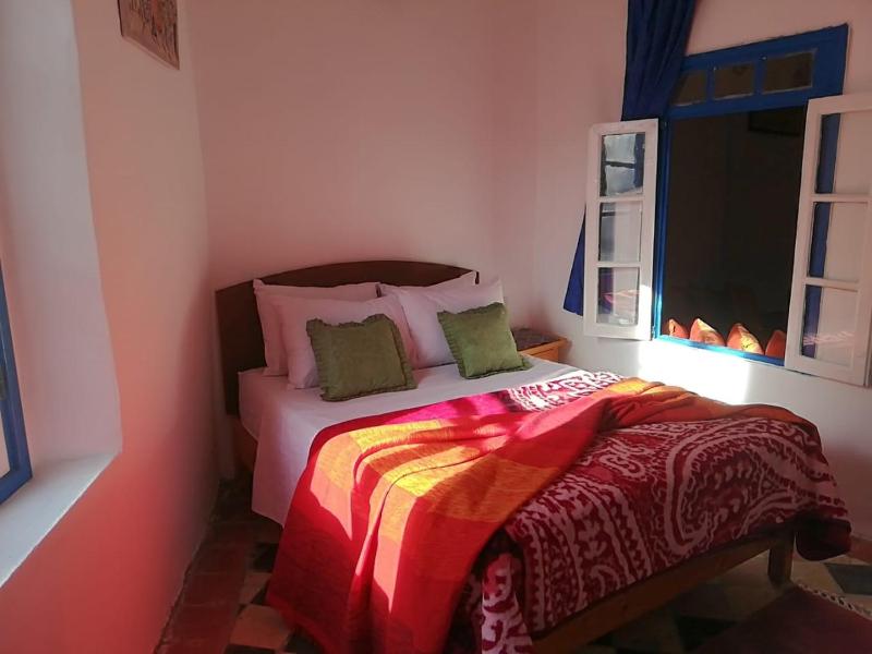 Double Room image 3