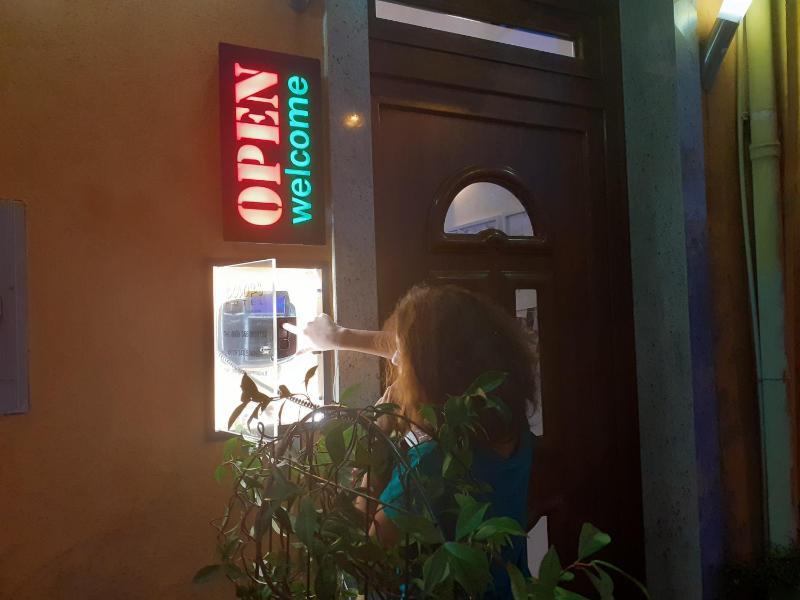 Triple Room with Shared Bathroom image 4