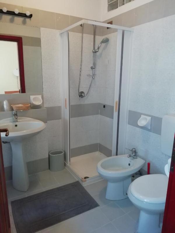 Classic Triple Room image 3