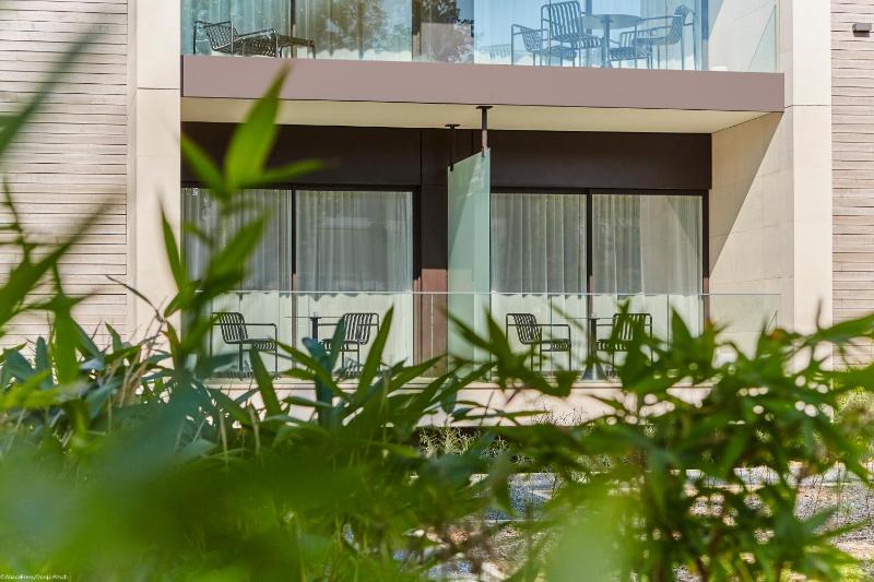 Superior King Room with Terrace and Forest View image 2