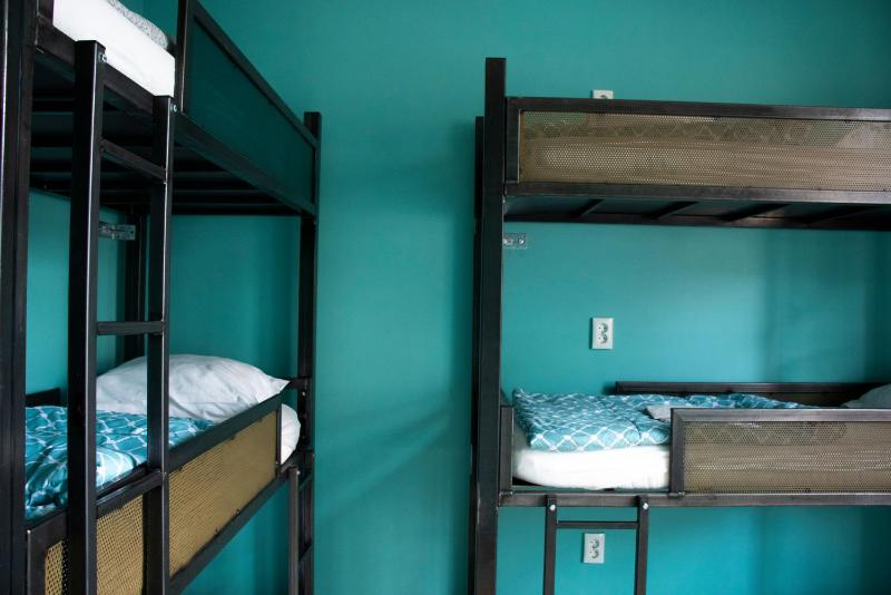 Bed in 14-Bed Mixed Dormitory Room [SC] image 2