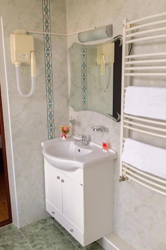 Standard Double Suite image 4