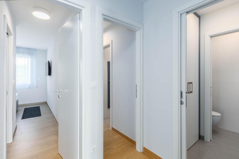Apartment with Sea View image 2