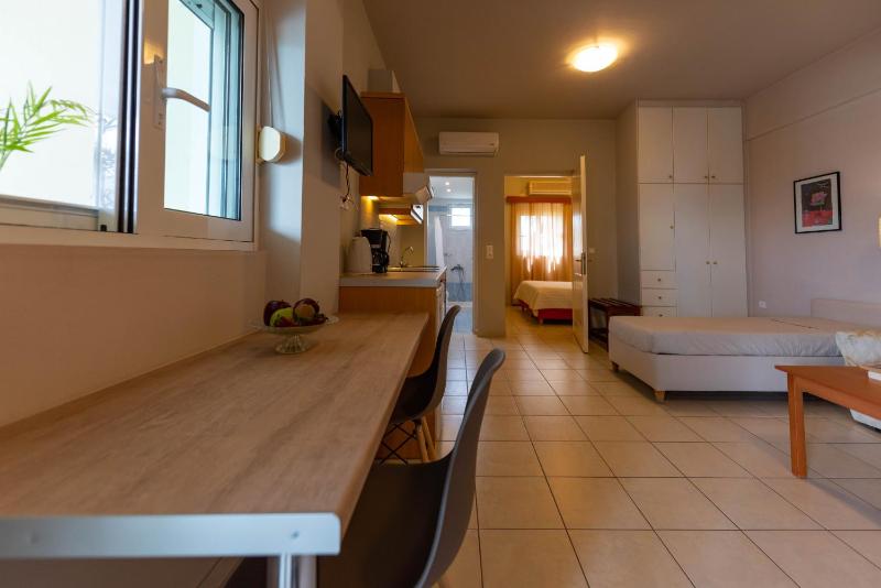 One-Bedroom Apartment (2 Adults + 2 Children) image 3