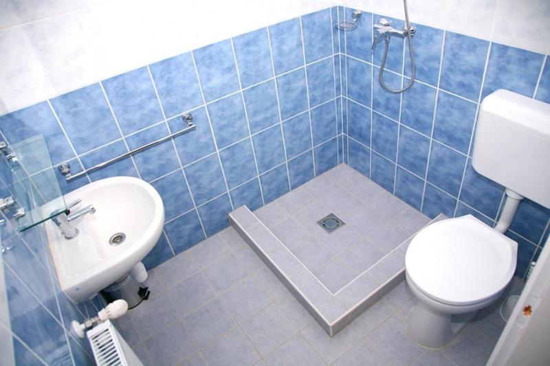One-Bedroom Apartment - With Entrance Ticket image 2