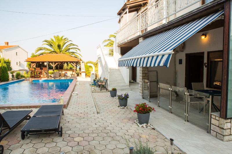 Villa with Sea View image 2