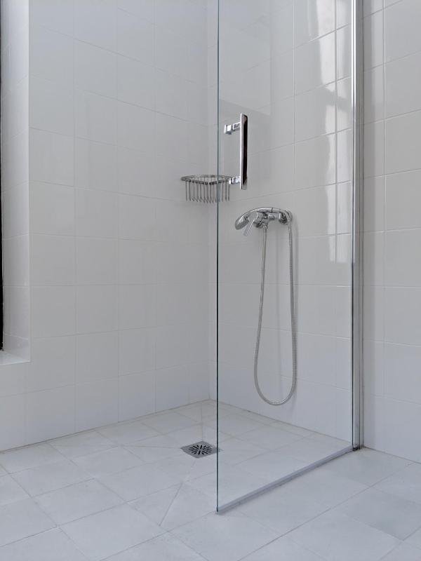 Single Room - Disability Access image 4