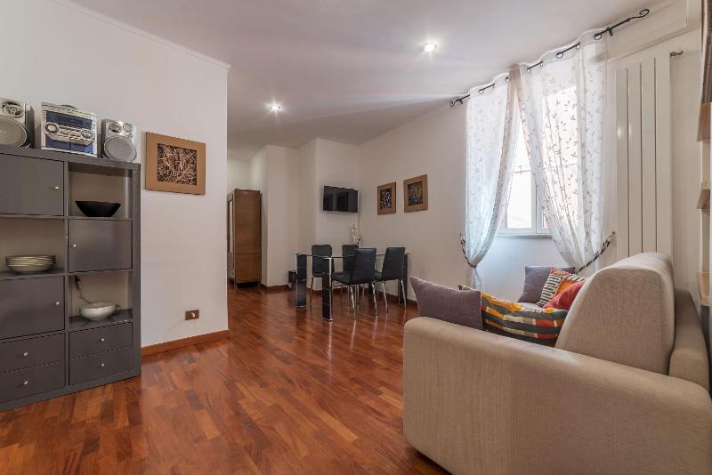 One-Bedroom Apartment image 4