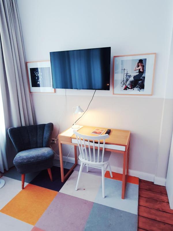 Deluxe Double Room image 3