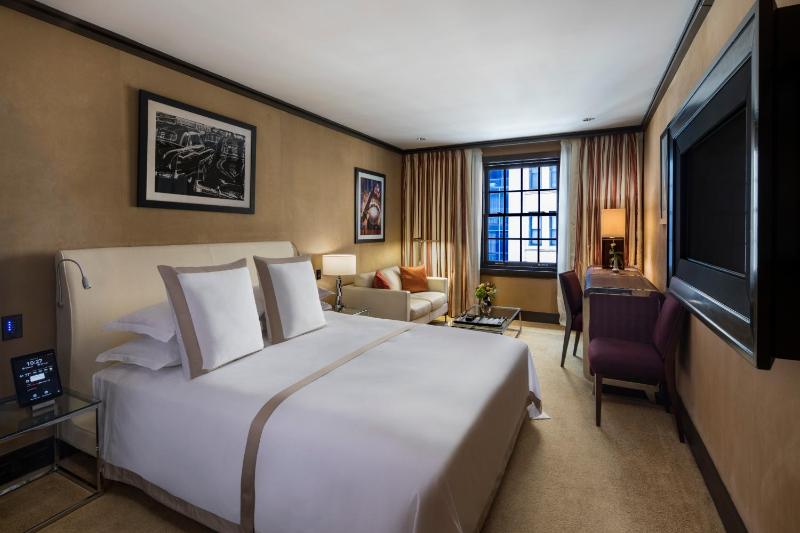 Grand Deluxe King Room, Guest room, 1 King, City view image 3