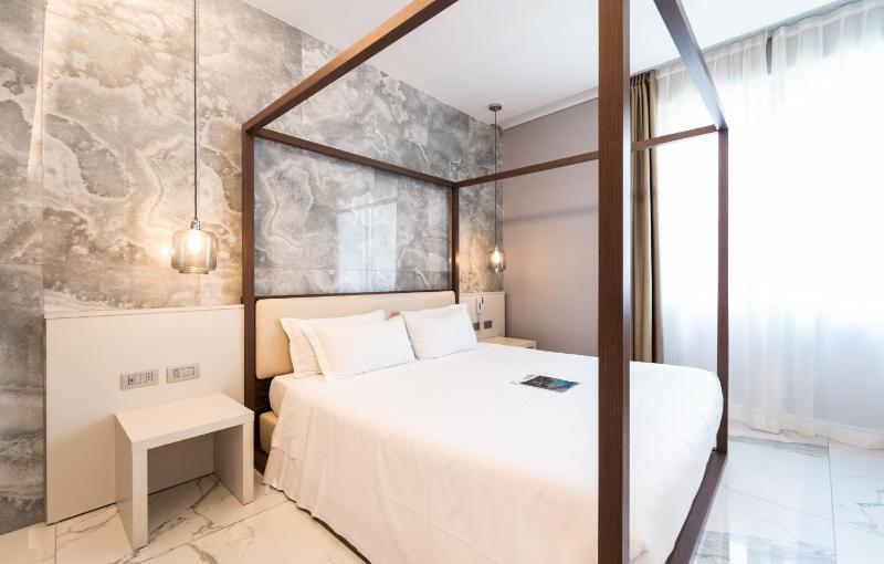 Suite with Terrace image 4
