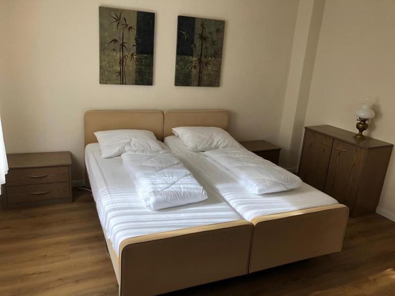 Five-Bedroom House image 3