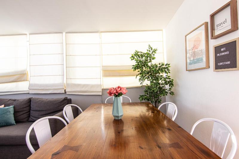 Faro Central - Holiday Apartments - image 20