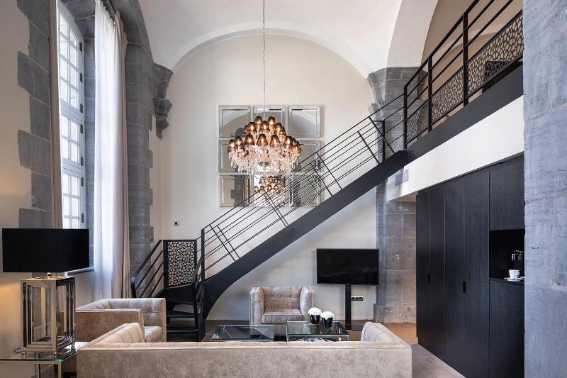 Presidential Suite image 4