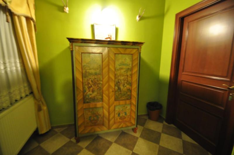 Standard Double Room image 3