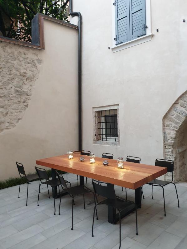Superior Apartment image 2