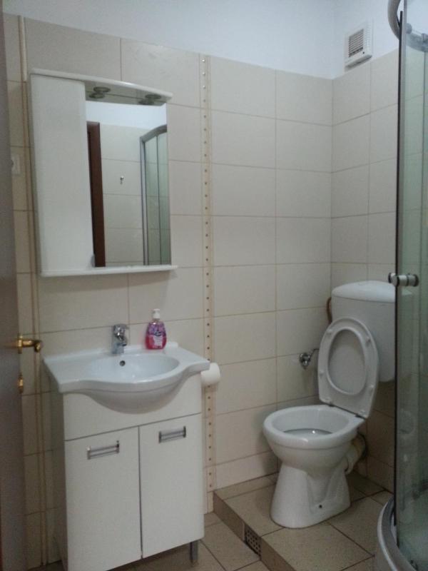 Studio (2 Adults) image 2