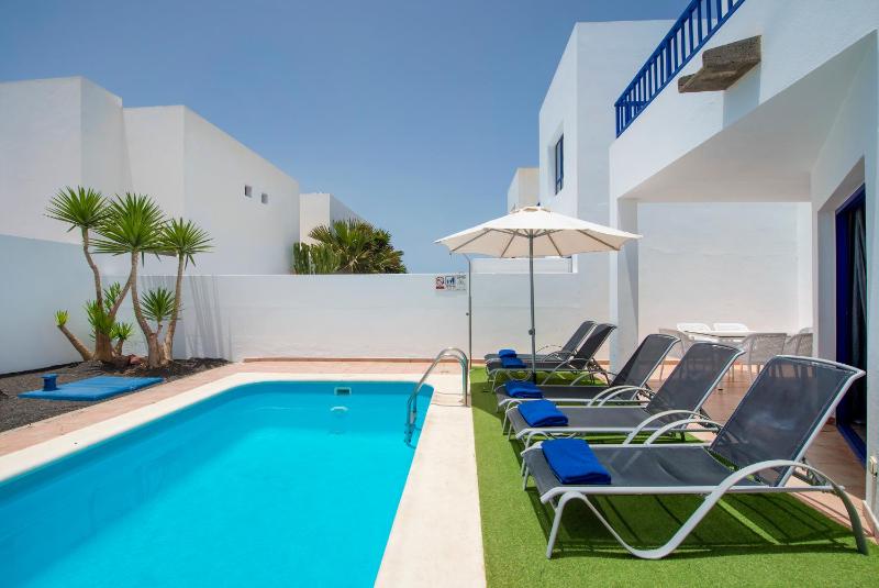 Three-Bedroom Villa with Private Pool (4 Adults + 2 Children)  image 3