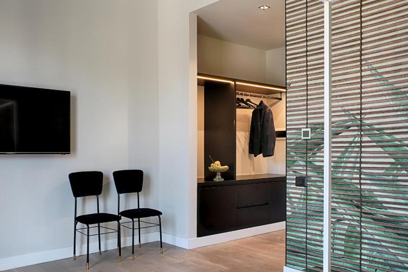 Junior Suite image 4